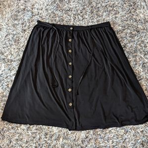 3xl black button down skirt